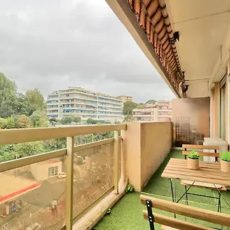 Apartment Proche Des Plages Et Du Palais